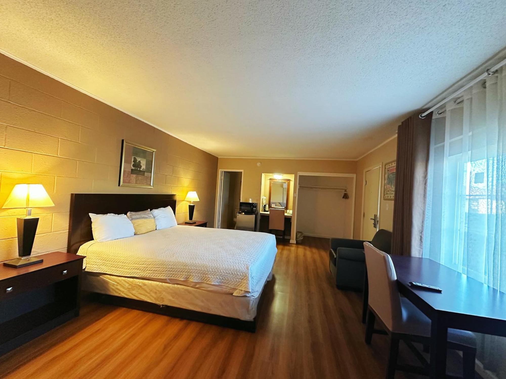 Royal Inn And Suites Hemet Zewnętrze zdjęcie