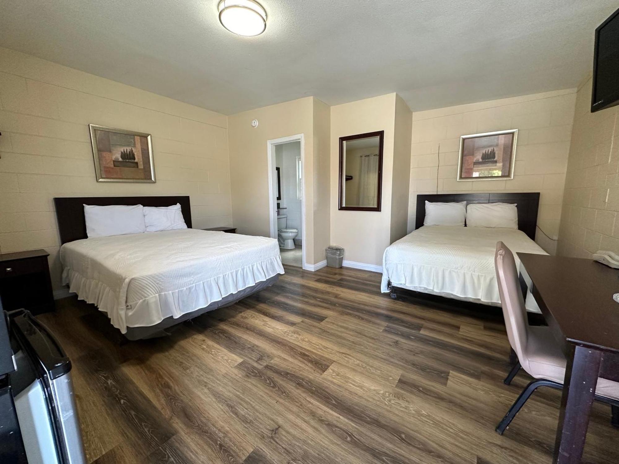 Royal Inn And Suites Hemet Zewnętrze zdjęcie