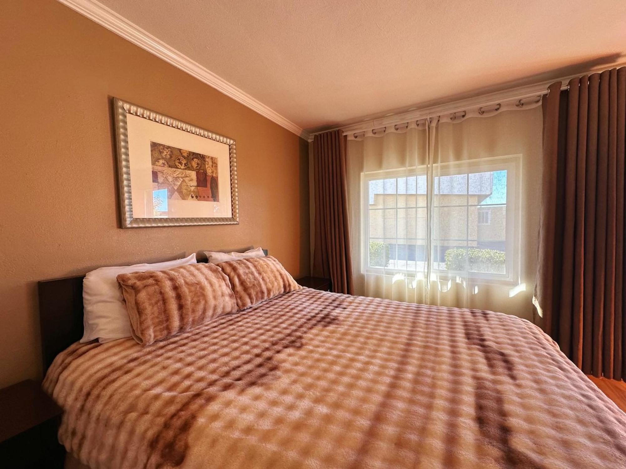 Royal Inn And Suites Hemet Zewnętrze zdjęcie