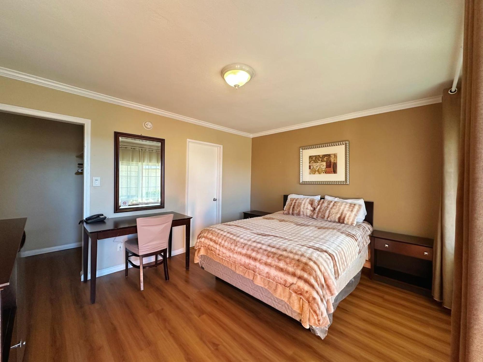 Royal Inn And Suites Hemet Zewnętrze zdjęcie