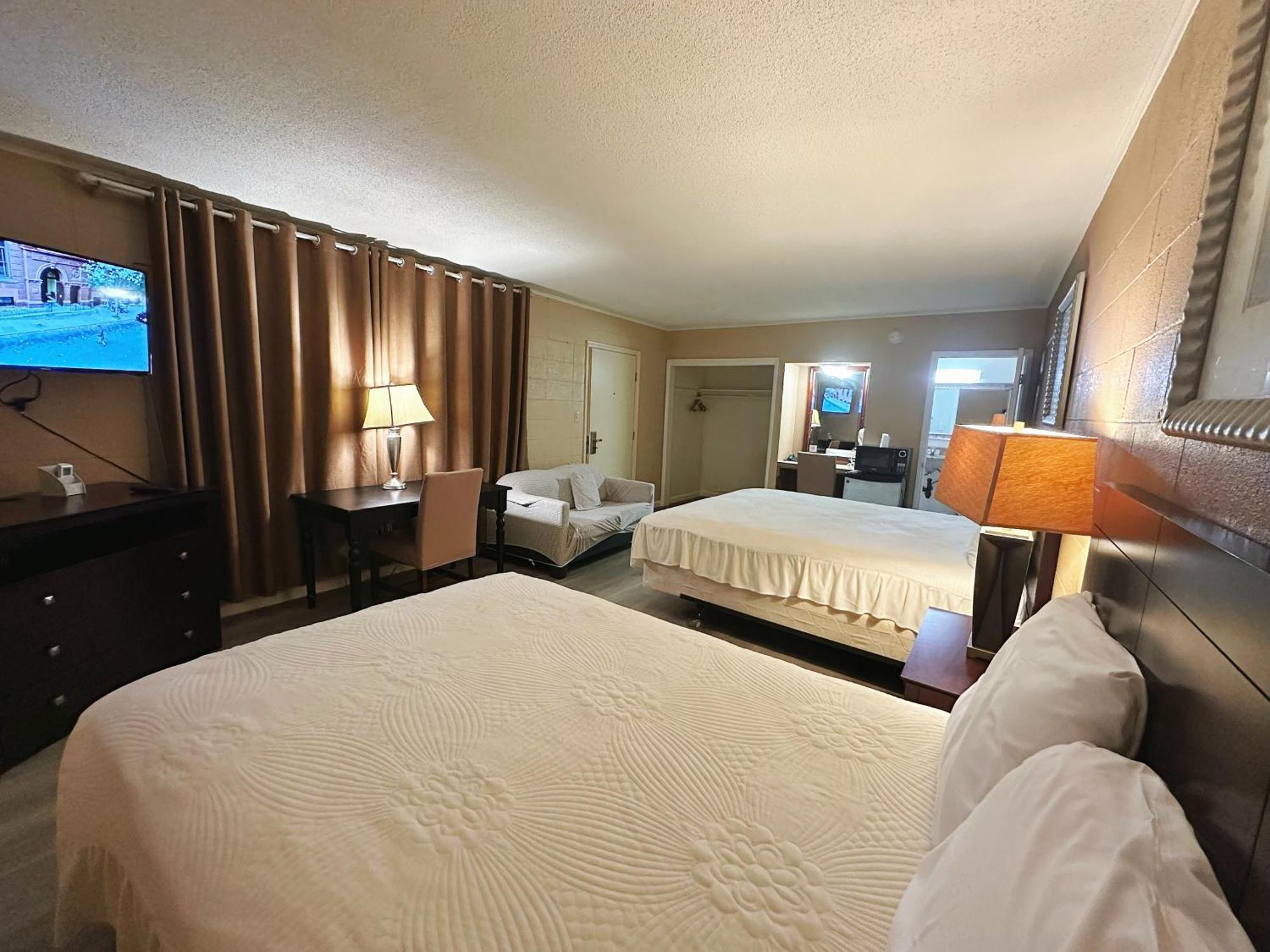 Royal Inn And Suites Hemet Zewnętrze zdjęcie