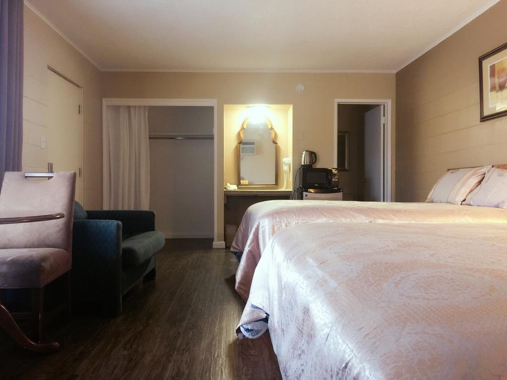 Royal Inn And Suites Hemet Zewnętrze zdjęcie