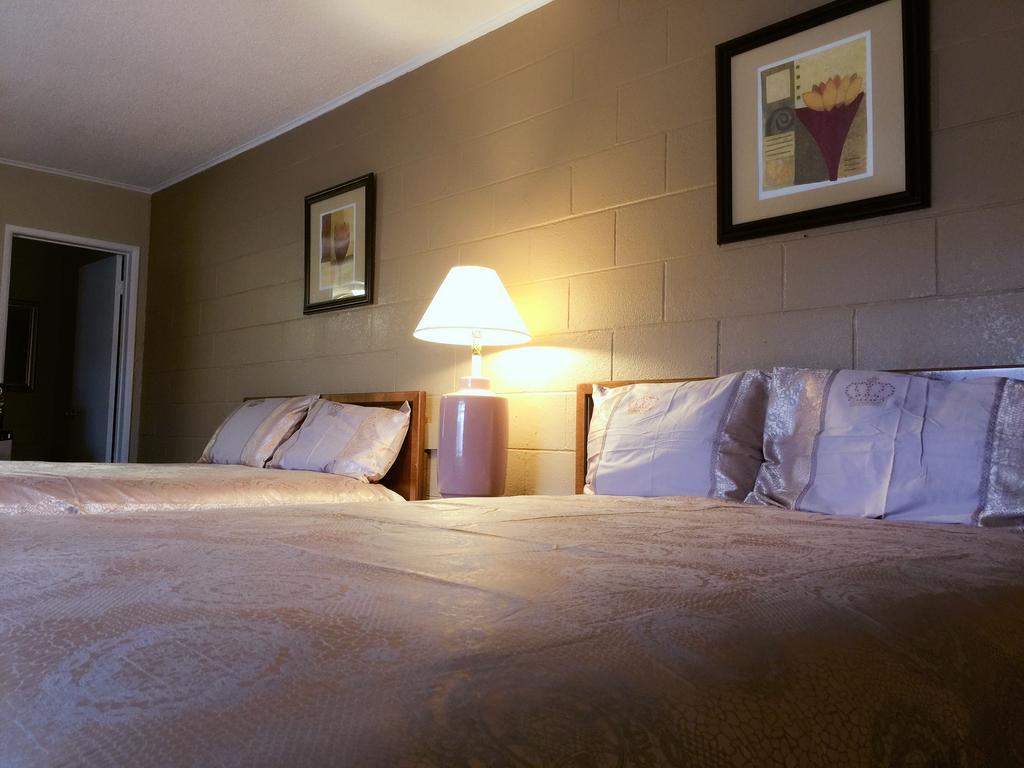 Royal Inn And Suites Hemet Zewnętrze zdjęcie