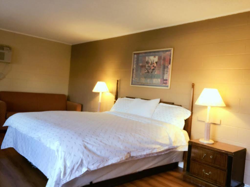 Royal Inn And Suites Hemet Zewnętrze zdjęcie