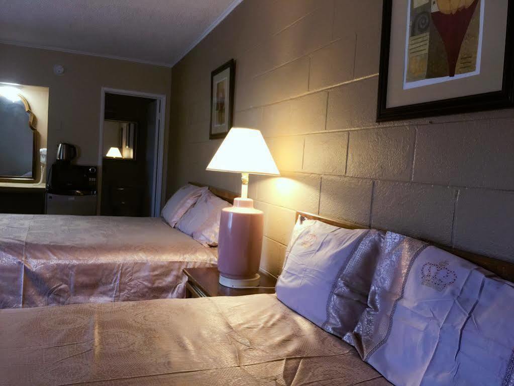 Royal Inn And Suites Hemet Zewnętrze zdjęcie