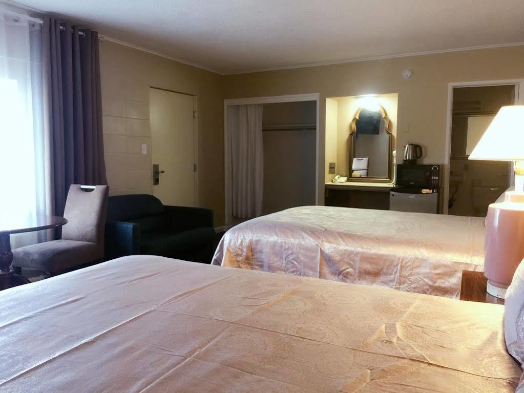 Royal Inn And Suites Hemet Zewnętrze zdjęcie