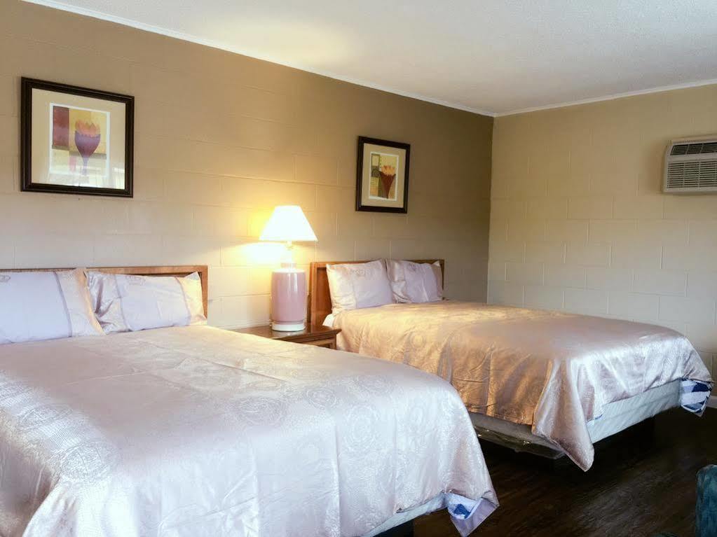 Royal Inn And Suites Hemet Zewnętrze zdjęcie