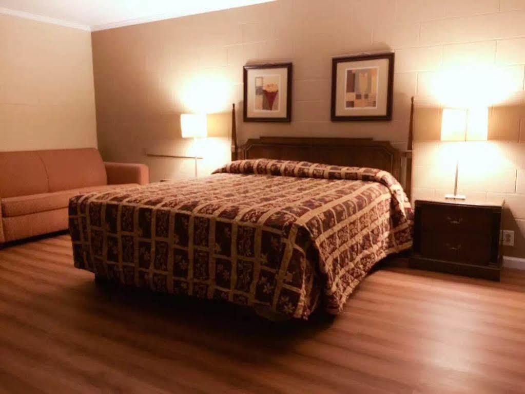 Royal Inn And Suites Hemet Zewnętrze zdjęcie
