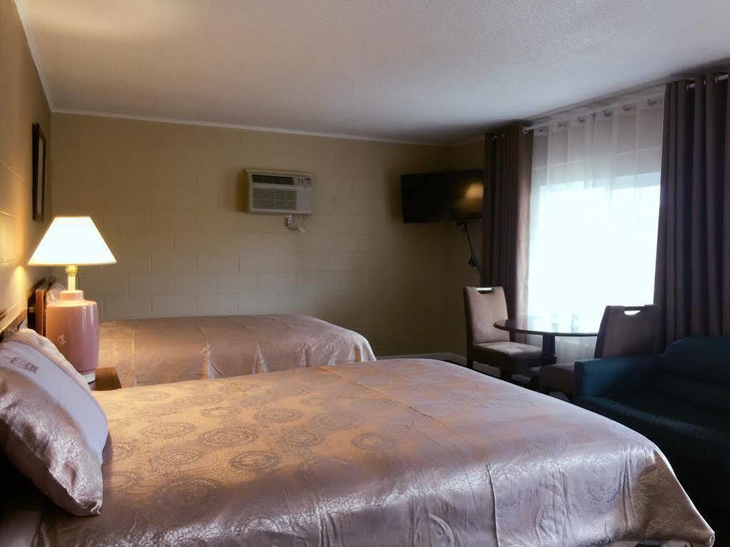Royal Inn And Suites Hemet Zewnętrze zdjęcie